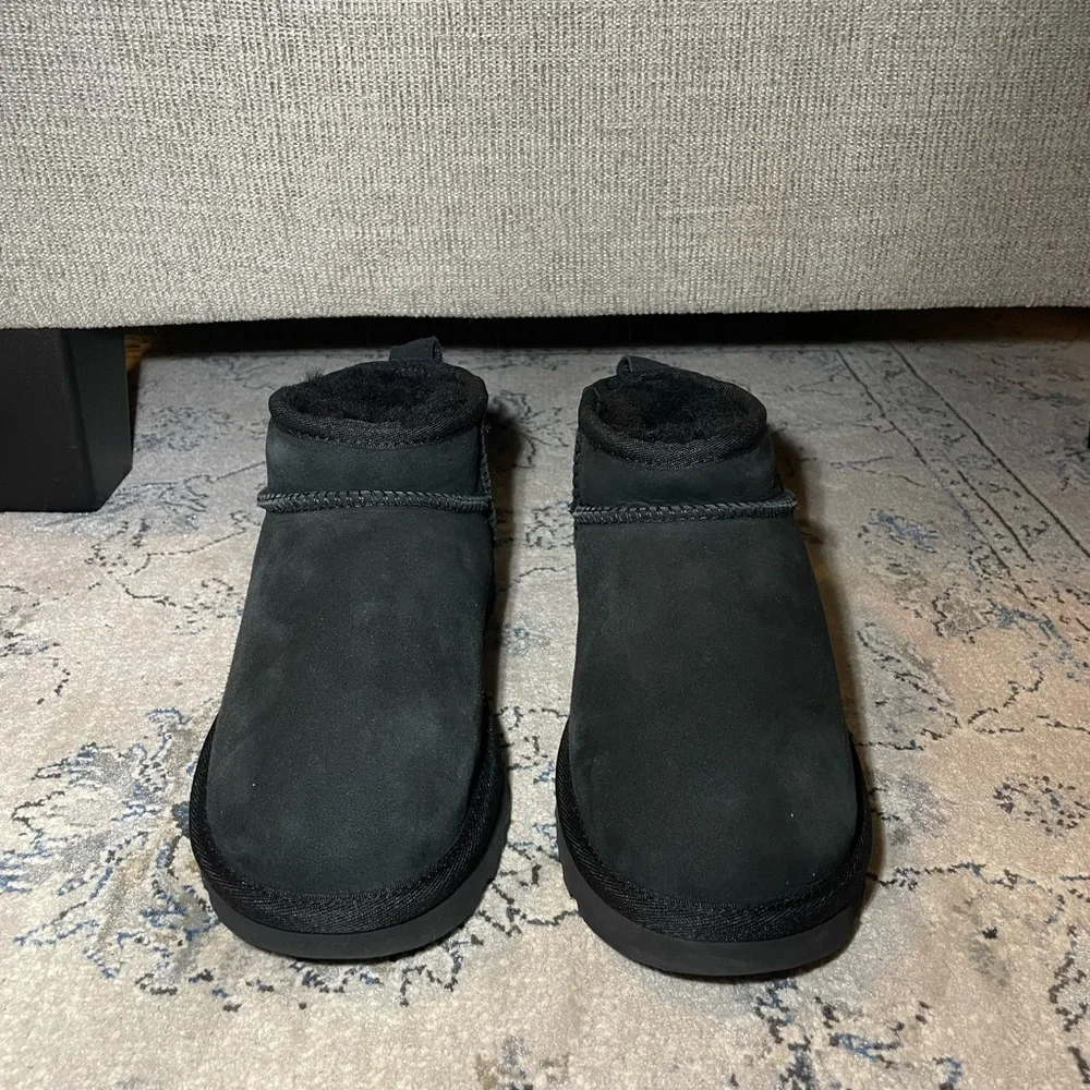 UGG Ultra Mini Classic Boot Black